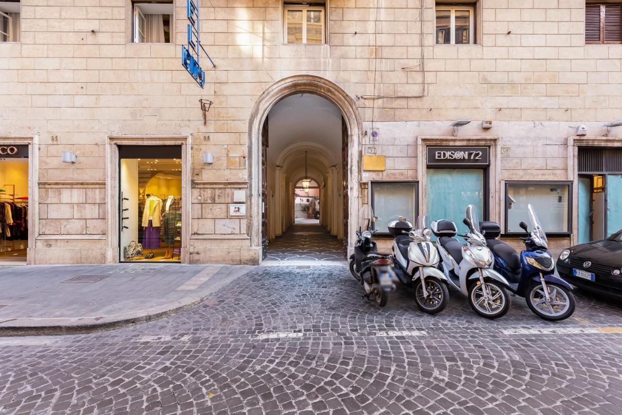 Vivilo Collection - Spanish Steps Macelli Apt With Private Terrace Rome Bagian luar foto